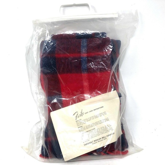 Faribo Bedding Vintage Faribo Blanket Stadium Red Tartan Village